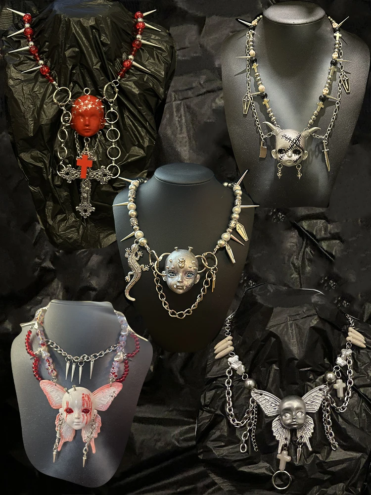 ZHUHE Gesicht Puppe Halskette Set Neue Gothic Stil Schmuck Party Geschenk Für Frauen Und Männer Image