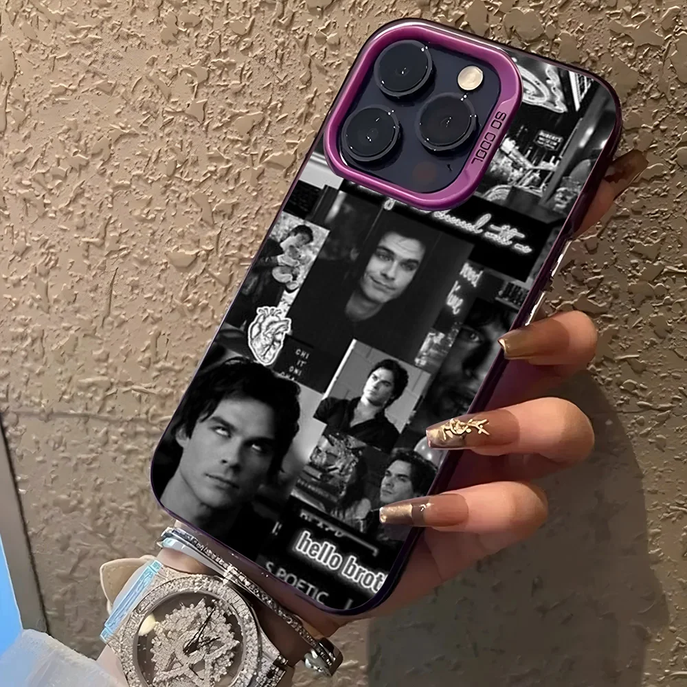 Damon Salvatore Schwarz-Weiß-Handyhülle IMD Farbe Silber Shell für IPhone 16 15 14 13 12 11 Pro Max Plus Image