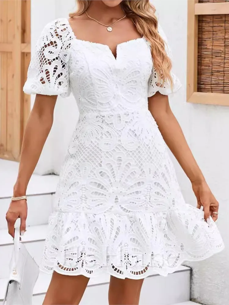 2025 sommer Neue Chic Aushöhlen Weiß Party Kleid Frauen Neue Sexy Spitze Mini Kleider Weibliche Vintage Elegante A-linie Kurze kleider