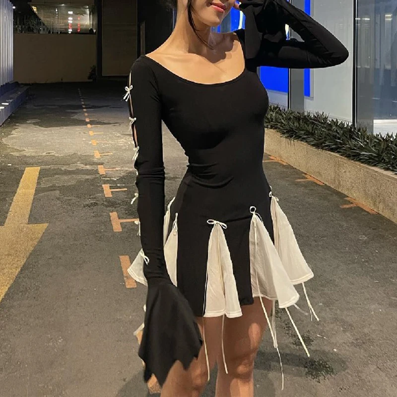 Schwarzes Mini kleid für Frauen Herbst Patchwork Mode Flare Ärmel Bandage sexy O-Ausschnitt A-Linie Kleid lässig Club elegante Party kleidung