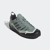 Wanderschuh ADIDAS TERREX "TERREX SWIFT SOLO 2.0", Gr. 42, silber grün, legend ivy, linen grün, Textil, Synthetik, sportlich, Schuhe