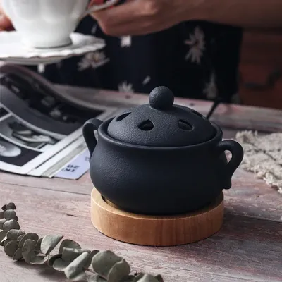 Plug in Timed 110V/220V Electric Incense Burner Ceramic Elegant Black 25ml Essential Oil Lamp Timed