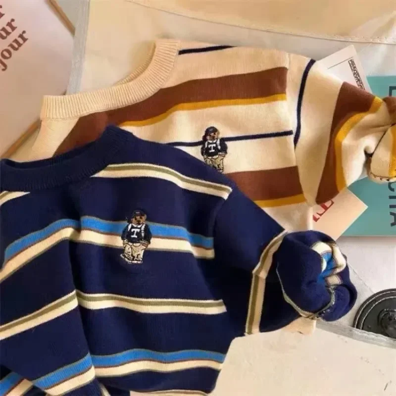 Kinderpullover 2025, cooler Frühling, koreanische Version, lässiges Cartoon-Baby-Top mit westlichen bestickten Streifen, Strickpullover