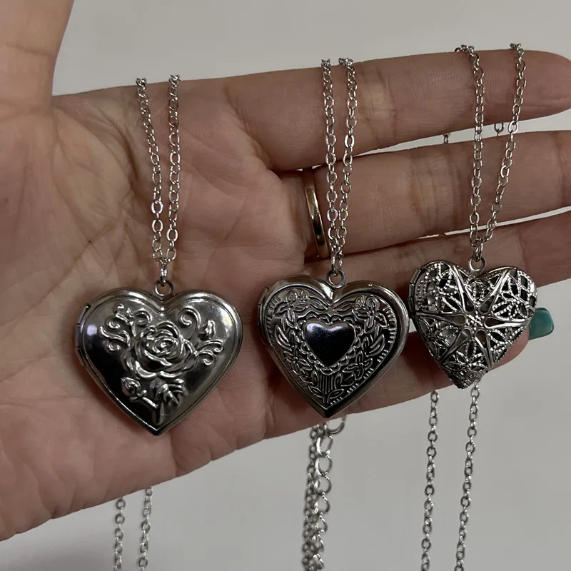 Collana con ciondolo con cornice per foto a forma di cuore, ciondoli a forma di cuore, collane con medaglione galleggiante, gioielli commemorativi di moda da donna e da uomo