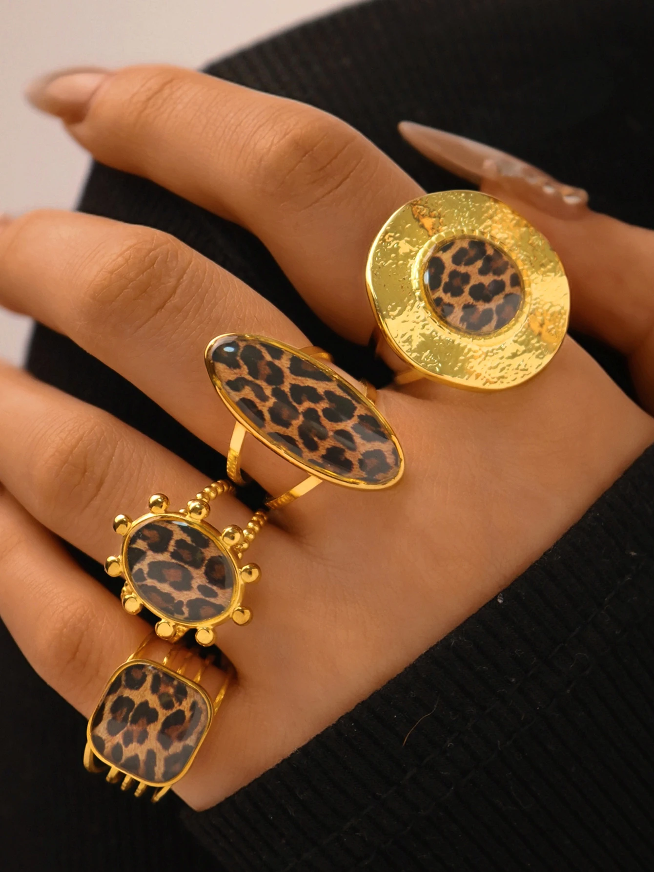 Minimalista 18K PVD placcato oro 304 anelli in acciaio inossidabile gioielli robusti fascino di alta qualità elegante Boho Leopard gioielli dorati