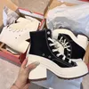 Frauen Plattform Turnschuhe Luxus Marke Frauen Stiefel Fashion Outdoor Skateboard Schuhe Frauen High Top Leinwand Sneaker Plus Größe 36-42
