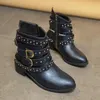 Neue quadratische Ferse Frauen Motorrads tiefel Niet Reiß verschluss Design Stiefelette für Frauen Street Style Damenschuhe Western Stiefel große Größe 43