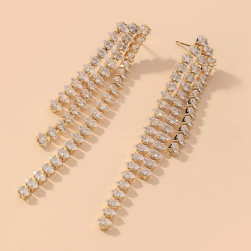 Volle Strass Lange Quaste Baumeln Ohrringe für Frauen Europäischen Amerikanischen Persönlichkeit Hochwertige Ohr Ohrring Exquisite Schmuck Image