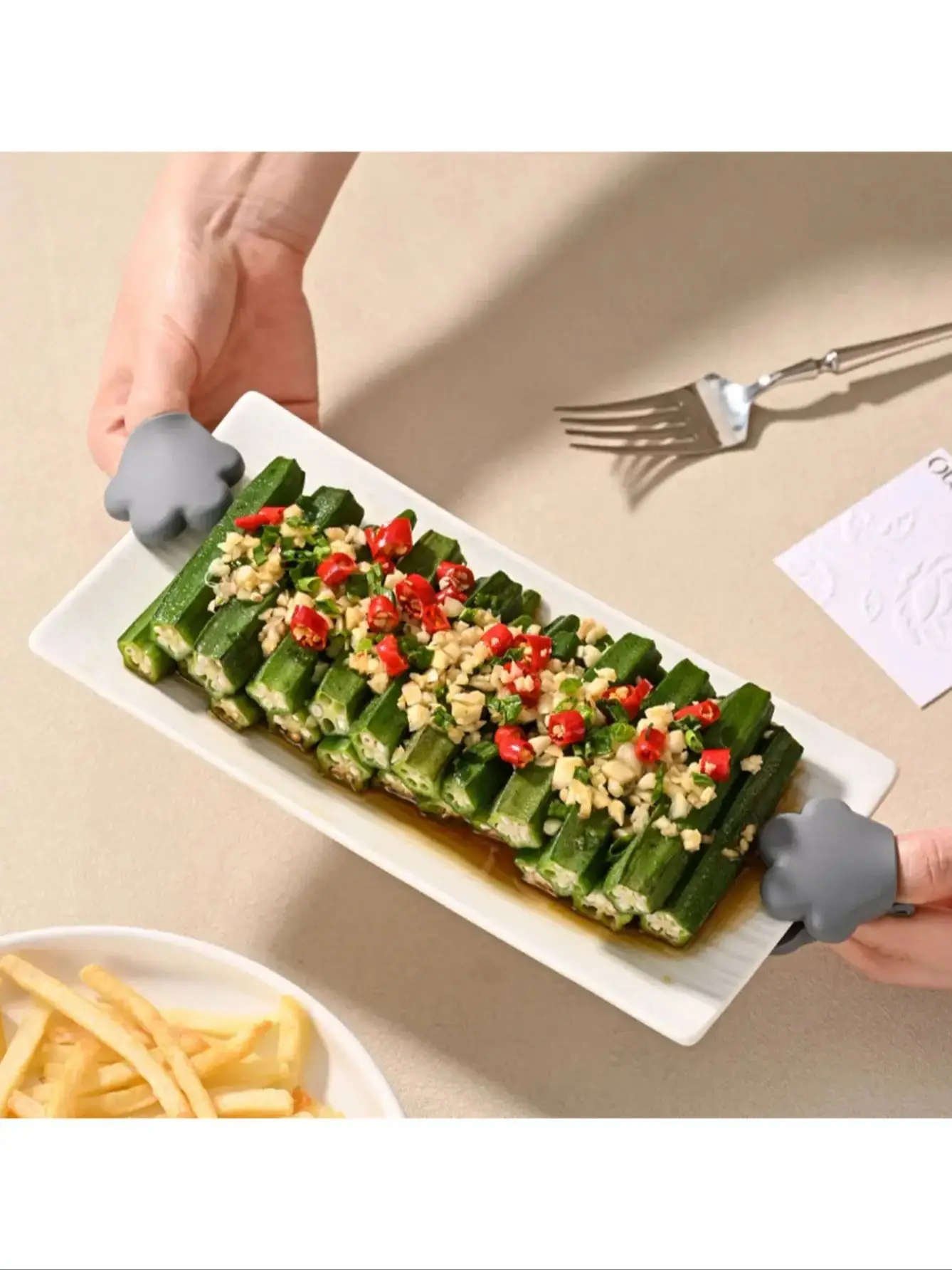 1 Paar Anti-Verbrühungs-Clip für Katzenpfote, Teller-Lebensmittel-Isolierclip, Ghost Calling Finger Cute Cat Paw Food Anti-Verbrühungsclip Image