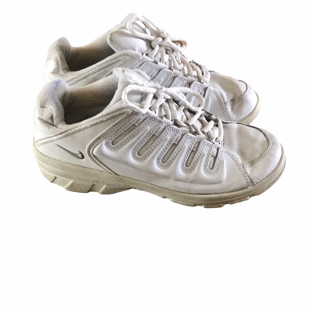 Nike Shoes | White Nike Tennis Shoes Size 7 | Color: White | Size: 7