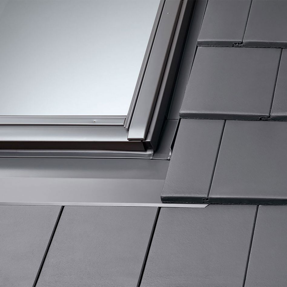 VELUX Eindeckrahmen EDT 1000 Flachziegel, 55x78 cm (CK02) Image