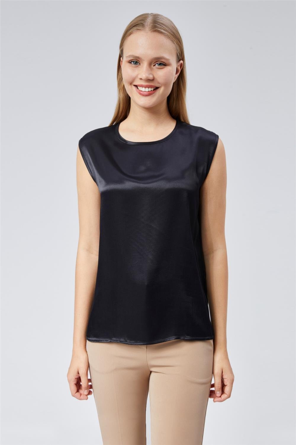 Ärmellose Satinbluse Image