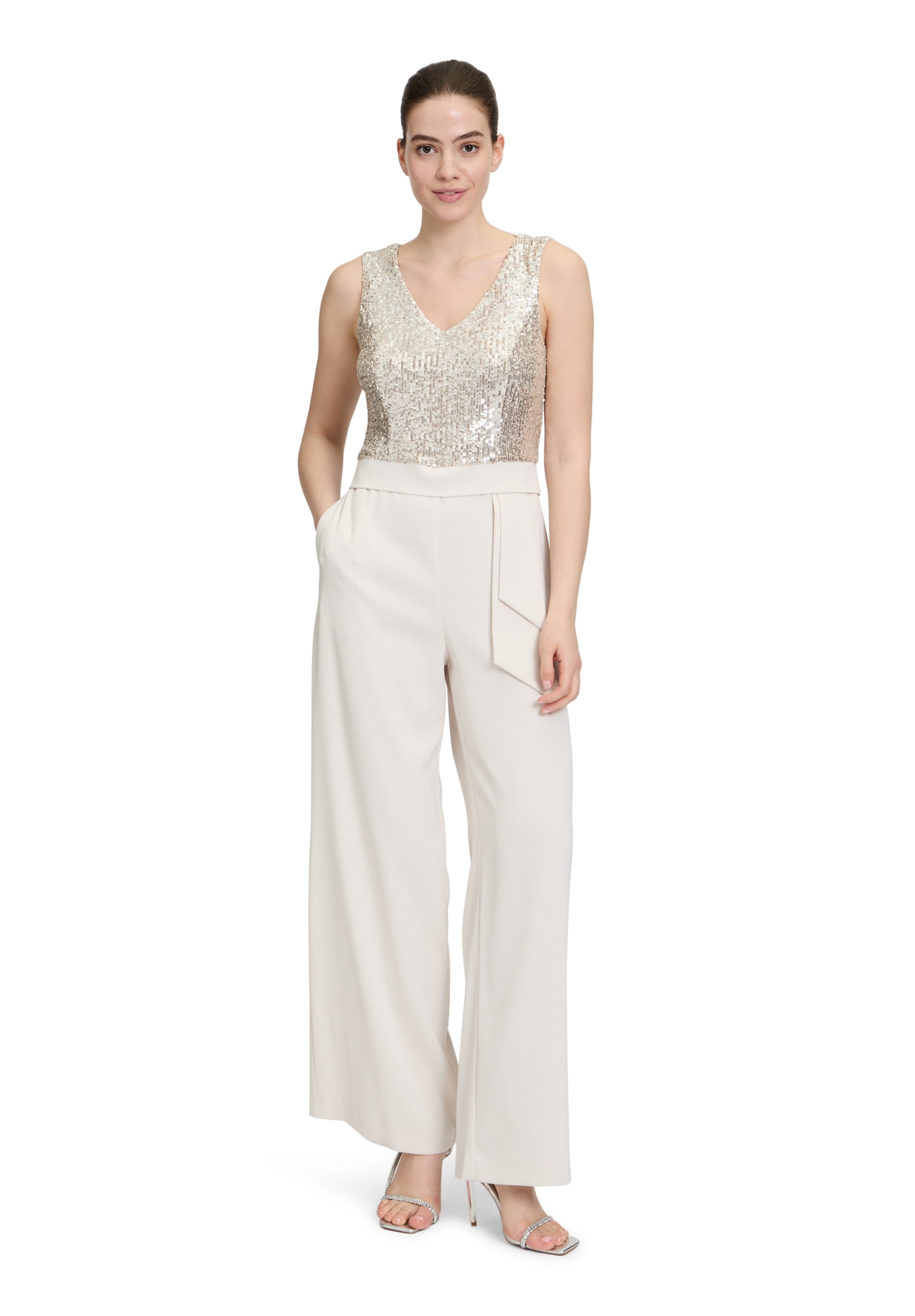 Overall VERA MONT "Damen mit Pailletten", Damen, Gr. 46, Normalgrößen, beige (bright pearl), Obermaterial: 97% Polyester, 3% Elasthan; Futter: 100% Polyester, figurumspielend, V-Ausschnitt, Overalls Overall, Nahtführung