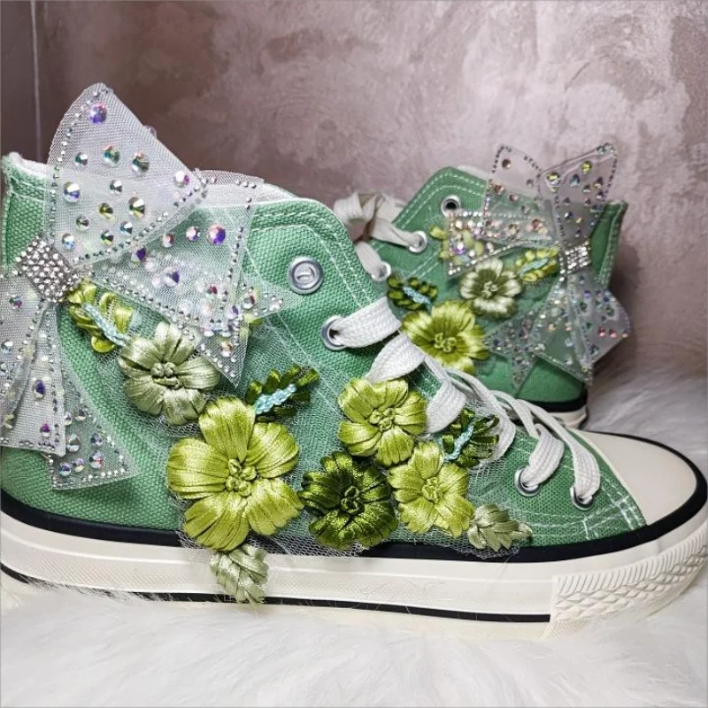 Hochgeschnittene Canvas-Schuhe für Mädchen und Damen mit Grüner Schleife, Blumenstickerei, Bonbonfarben, Handgefertigt, Modisch, Lässig, Große Größen 43 44