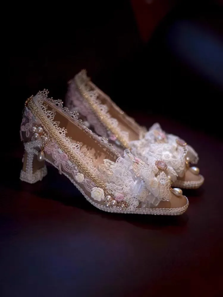 Kostüm Heels Schuhe Rokoko Barock Fantasy Pumps Brokat Beige Nude Gold Off White Lace Custom Hochzeitsschuhe handgefertigt auf Bestellung