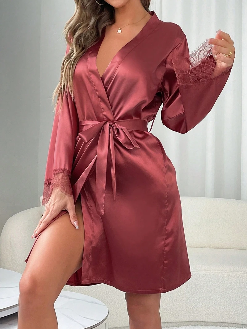 Weicher und bequemer Robe Kimono Damen Elegantes Spitzen-Nachthemd Hochzeit Make-up Hochzeit Satin-Bademantel mit Gürtel Roben mit V-Ausschnitt Image