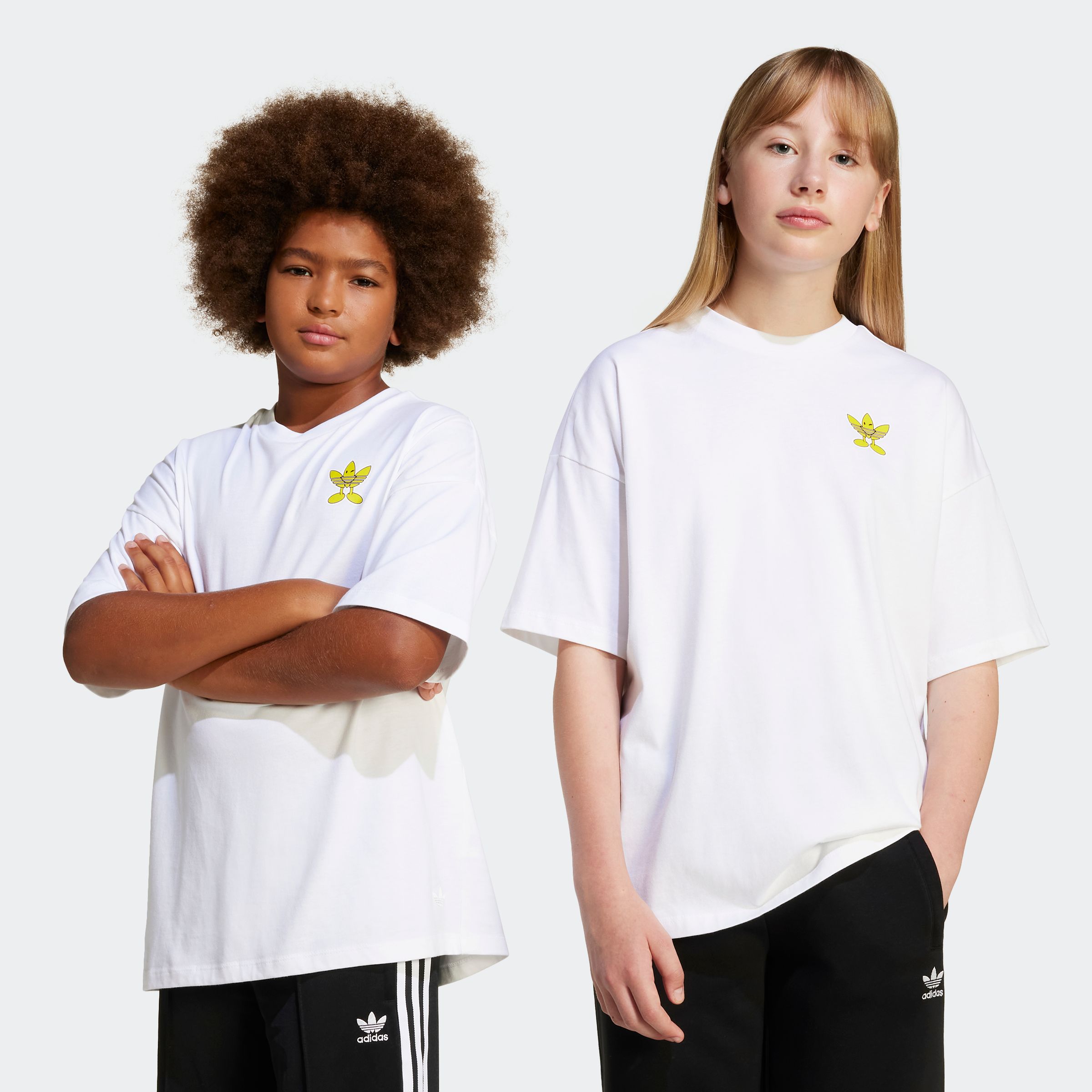 T-Shirt ADIDAS ORIGINALS "TEE", Kinder, Gr. 176, weiß, Obermaterial: 100% Baumwolle, Sportlich, Rundhals, Shirts Image