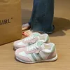 Vintage deutsche Trainingsschuhe für Damen, 2025, neue weiche Sohle, kleine weiße Studentenschuhe, alle lässigen Sportschuhe, Burst-Damenschuhe