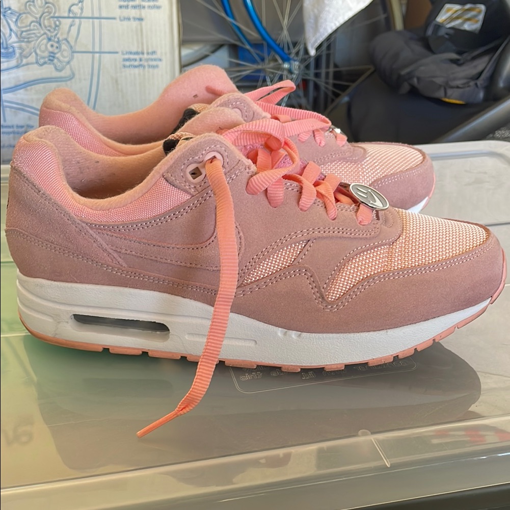 Nike Shoes | Women’s Nike Air Max Have A Nike Day Coral | Color: Pink | Size: 8.5