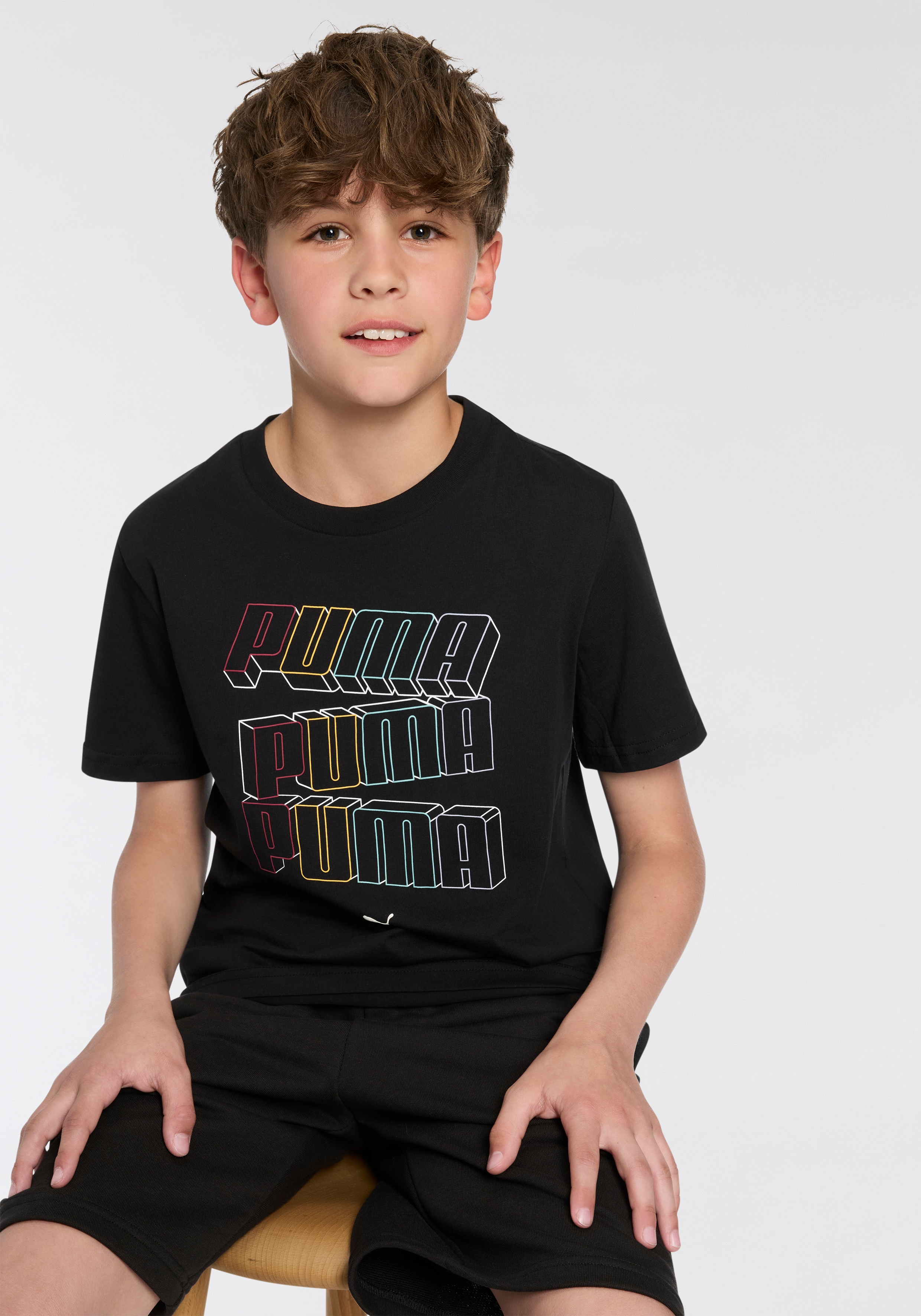 T-Shirt PUMA "ESS LOGO LAB HOG TEE B", Jungen, Gr. 164, schwarz (puma schwarz), Jersey, Obermaterial: 100% Baumwolle, unifarben, regular fit normal, Rundhals, Shirts T-Shirt, Kurzarm, sportlicher Stil, Rundhalsausschnitt, Puffprint Grafik