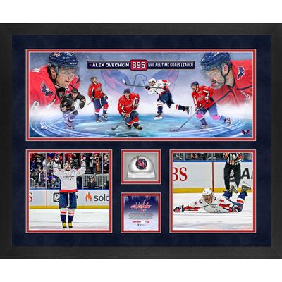 Alexander Ovechkin, Washington Capitals, gerahmt, 20 x 24 Zoll, 895. Tor, Collage aus drei Fotos mit Spieleis aus einem Caps-Spiel während der 895. Tor-Saison – limitierte Auflage von 250 Image