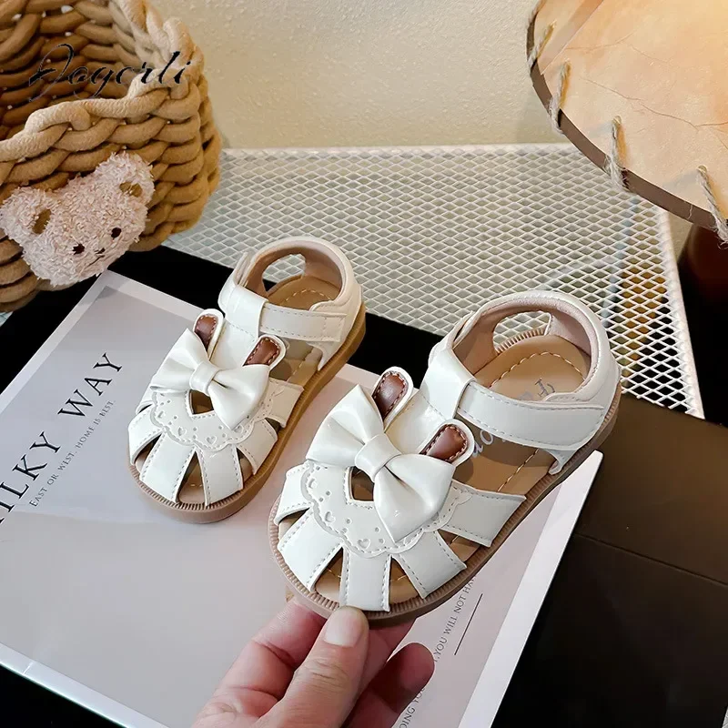 Sommersandalen für Babys, Mädchen, weiche Sohle, atmungsaktiv, niedliche flache Schuhe, Unterseite, Klassenkamerad, niedliches Kaninchen, einfarbig, Größe 22–31