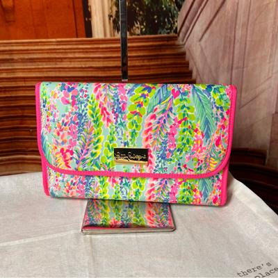 Lilly Pulitzer Bags | Lilly Pulitzer Catch The Wave Travel Bag Organizer, Excellent Condition | Color: Green/Pink | Size: Os