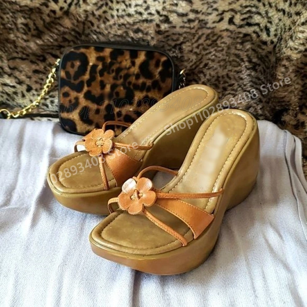 Gelbe elegante Blumen-Dekor-Hausschuhe mit dicken Sohlen, Keilabsatz, Retro-Stil, Party, sexy Damenschuhe, 2025, Sommer, Para Mujere