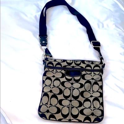Coach Bags | Coach Signature Jacquard Cc Crossbody Bag Leather Accents Leaf Zipper Pull | Color: Black/Gray | Size: Os