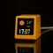 Horloge de station météo WIFI intelligente de taille MINI pour la décoration de la salle de jeux.