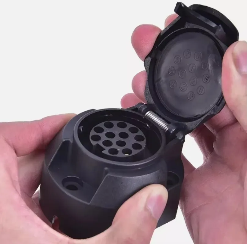 Langlebige 12 V 13-polige Euro-Anhängersteckdose, 13-polige Anhängerkupplung, Anhängersteckdose, Wohnwagen, Verkabelung, elektrischer Anschluss, LKW-Autozubehör Image