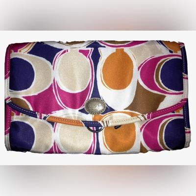 Coach Bags | Coach Cosmetic Kit Travel Organizer Bag F77422 | Color: Cream/Pink | Size: Os
