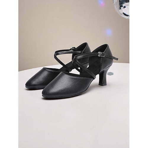 Schwarze Latein-Tanzschuhe für Damen mit gekreuzten Riemen und geschlossener Spitze und niedrigem Absatz – bequeme Performance-Ballsaalschuhe für Anfänger und Gesellschaftstänzer Image