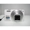 Nikon Coolpix S7000 Fotocamera digitale compatta 16MP Zoom ottico 20x bianca Ottime condizioni con batteria usb + scheda di memoria da 32 GB, testata