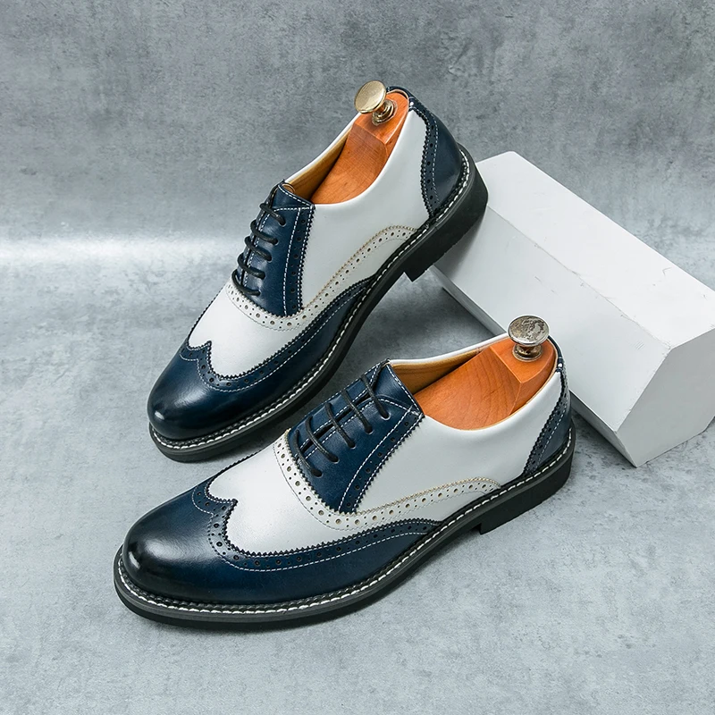 Britische trendige Herrenschuhe mit handgefertigter Sohle, Brogue-Schuhe, modische blaue Herren-Freizeitschuhe aus Leder, vielseitig einsetzbar, große Größen: 38–46