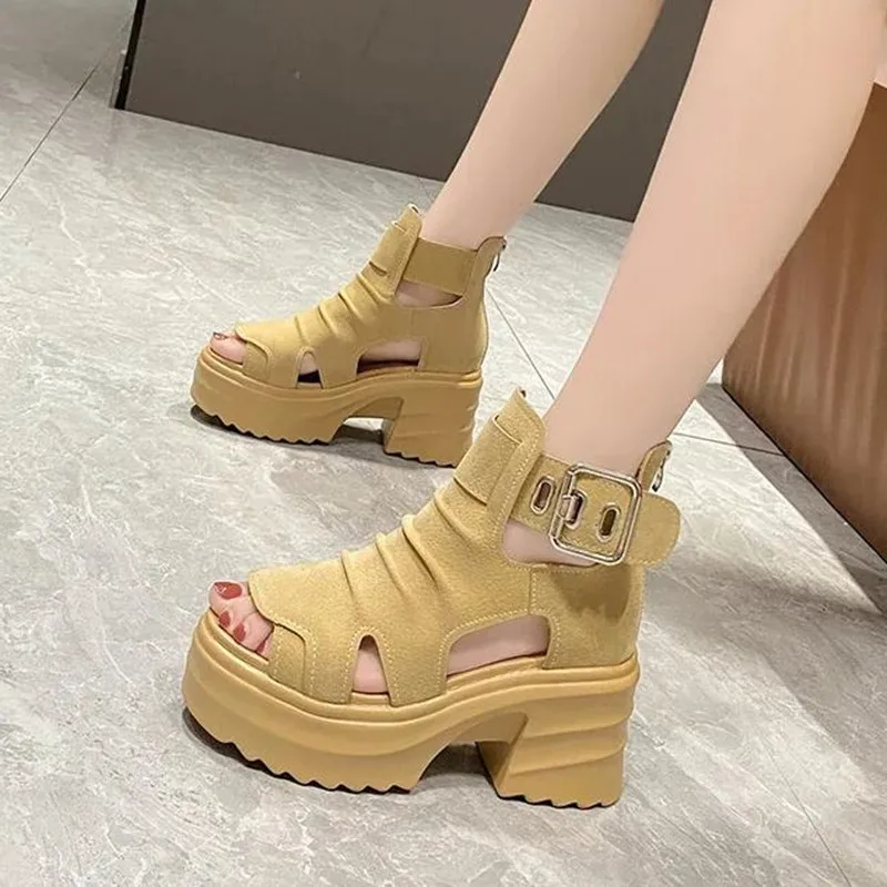 2025 sommer Sandalen 8 CM Keil Heels Turnschuhe Neue Frauen Strand Flip Flop Hohe Plattform Casual Sandalen Atmungsaktive Wanderschuhe hausschuhe