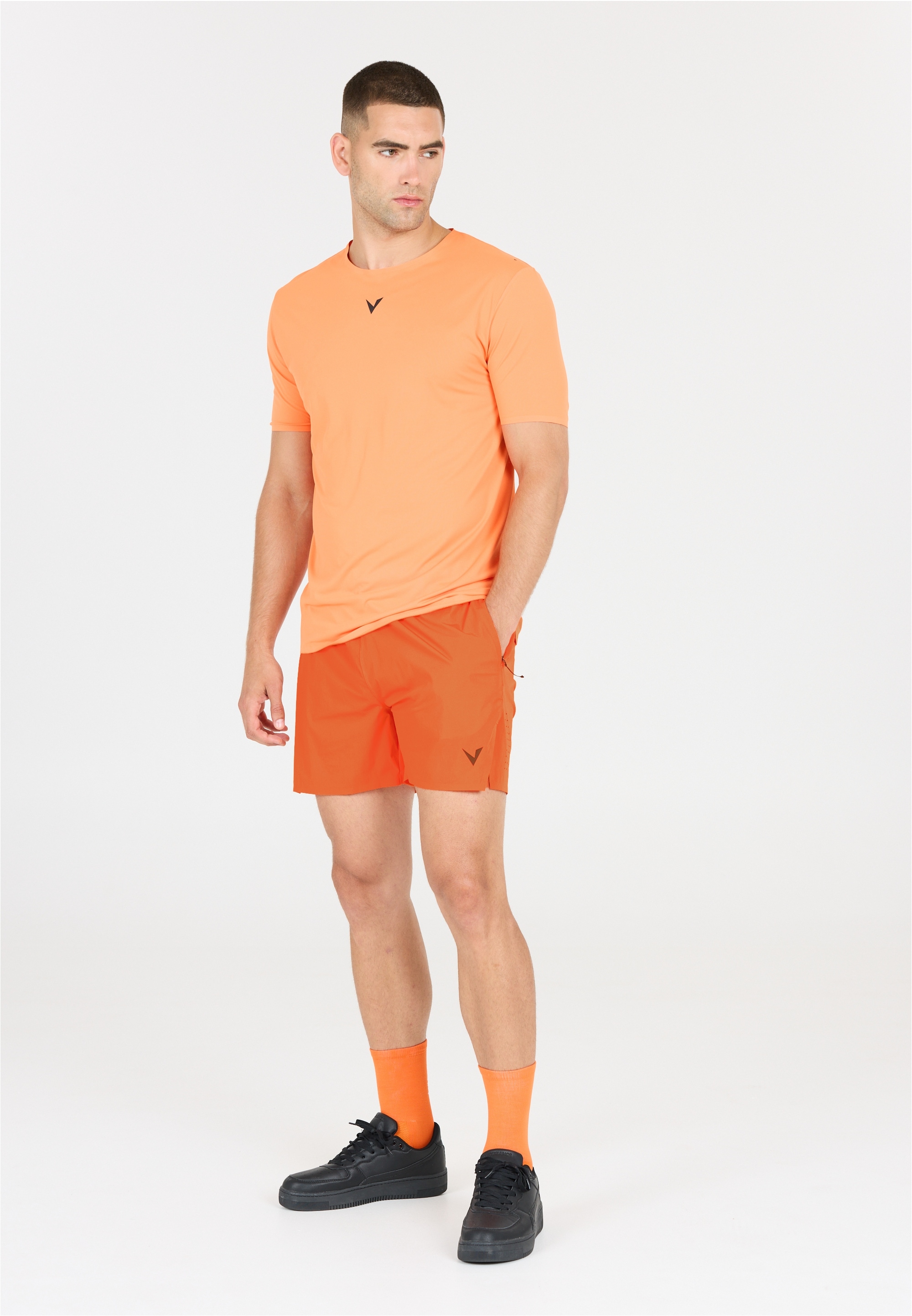 Shorts VIRTUS "Orvi", Herren, Gr. M, EURO-Größen, orange, 88% Polyamid, 12% Elasthan, unifarben, kurz, Hosen Shorts, mit Quick-Dry-Funktion
