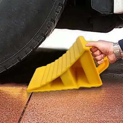 2pcs RV Wheel Chocks Multipurpose Anti-Slip car Wheel Chocks Portable Tire Chocks Wear-Resistant