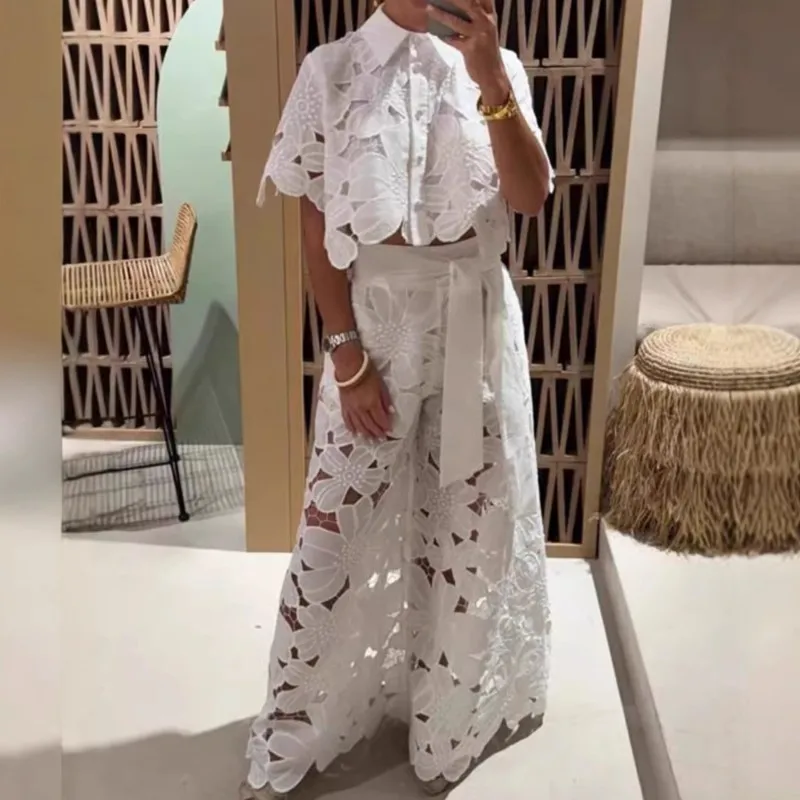 Mode Frauen Zwei Stücke Set Stickerei Haken Blume Hohl Weiß Anzüge Sommer Maßgeschneiderte Top Breite Bein Hosen Anzug Frauen Streetwear Image