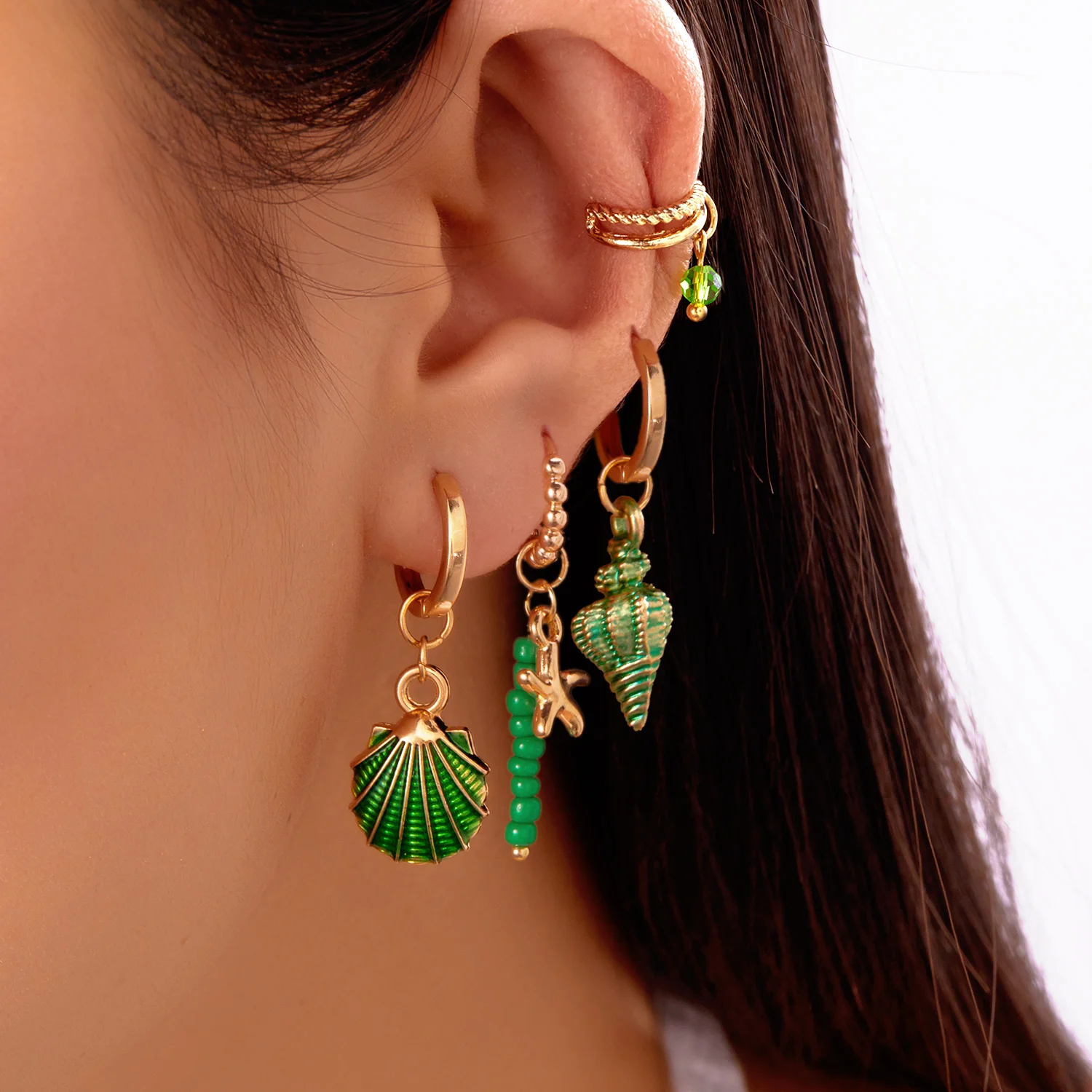4-teiliges Set bunter Muschel-Ohrringe für Damen, Bohemian Ocean Style, Seestern-Anhänger, Perlen-Ohrclips, Strand-Schmuck Image