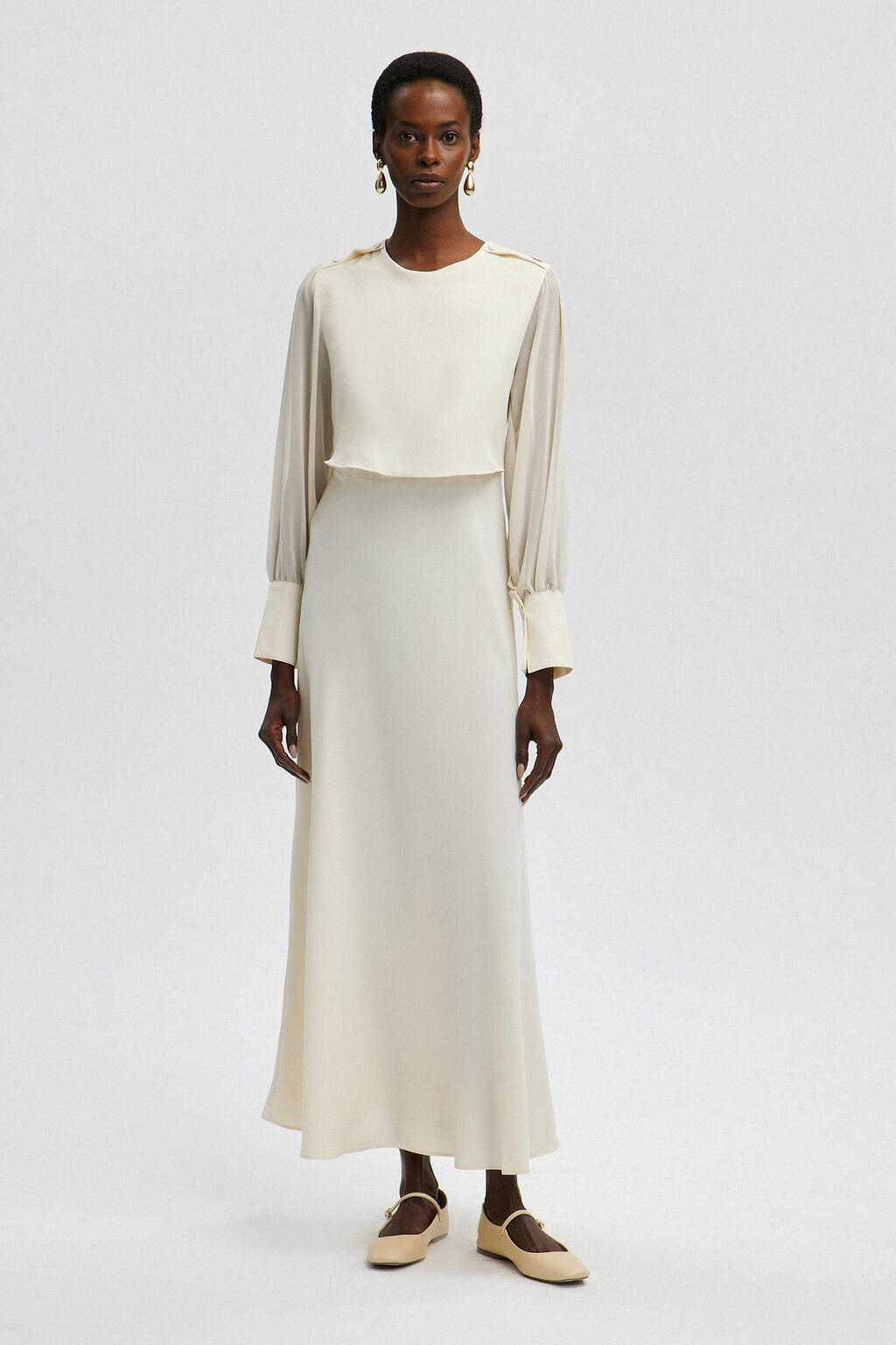 CHIFFON-ÄRMELDETAILKLEID Image