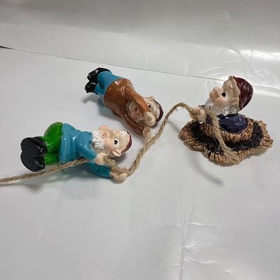 TEMU New Resin Crafts Outdoor 3pcs Dwarf Pendant Set Image