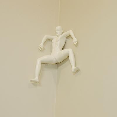 TEMU Unique Climber Sculpture Wall Decor, Modern Creative Decoration Of Corner Shaped Figures And Wall Sculptures Of Climbers Image