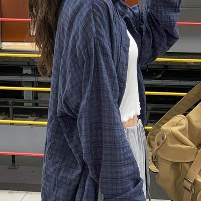 TEMU Women's Casual Long Sleeve Shirt - Vintage-inspired, Relaxed Fit With Button-up Front And Chest Pocket Detail, Spring And Fall, Versatile Clothing|vintageinspired Shirt|buttonup Front Image
