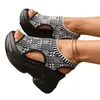 2025 heißer Verkauf Damen Schuhe Slip auf frauen Sandalen Mode Farbe Passenden Casual Sandalen Frauen Neue Plus Größe Plattform sandalen