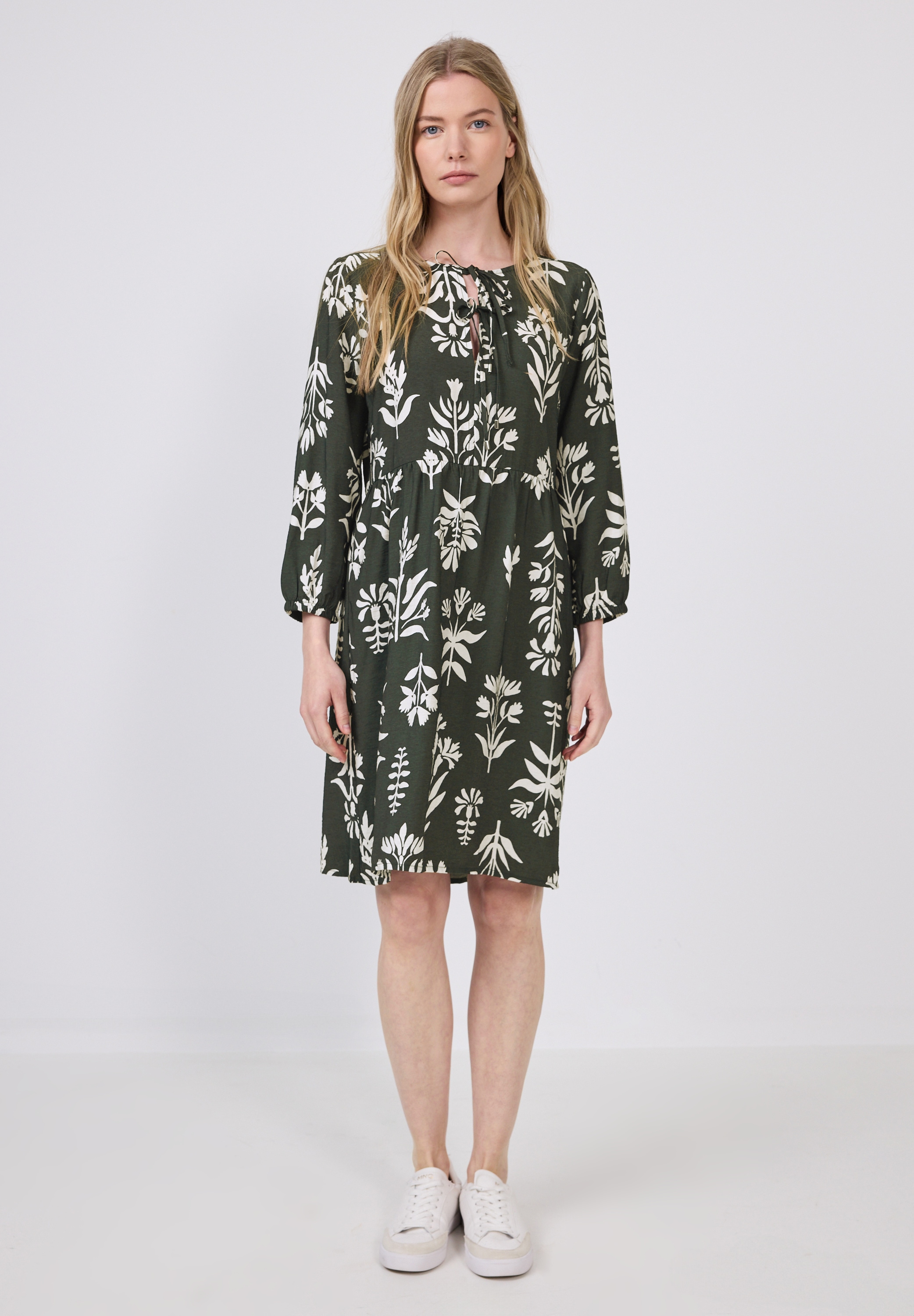 Midikleid STREET ONE STUDIO, Damen, Gr. 36, EURO-Größen, grün (desert pine grün), Stoff, 88% Viskose, 12% Polyamid, gemustert, comfort fit knielang, Rundhals, elastischer Bund, Kleider Midikleid, knielang