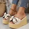 Kiiyilala 9cm Keil absätze Plattform beige Hausschuhe Frauen Schuhe Blumen ziehen auf Applikation