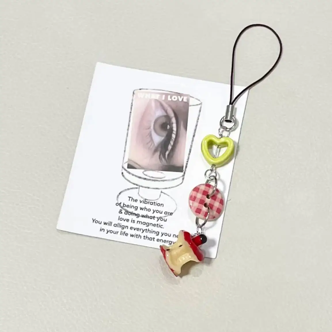 1pc Mini Telefon Charms Anhänger Kawaii Rote Taste Original Design Zubehör Für iPhone 13 Huawei Tasche Bücher Kamera Ins nette Korea Image