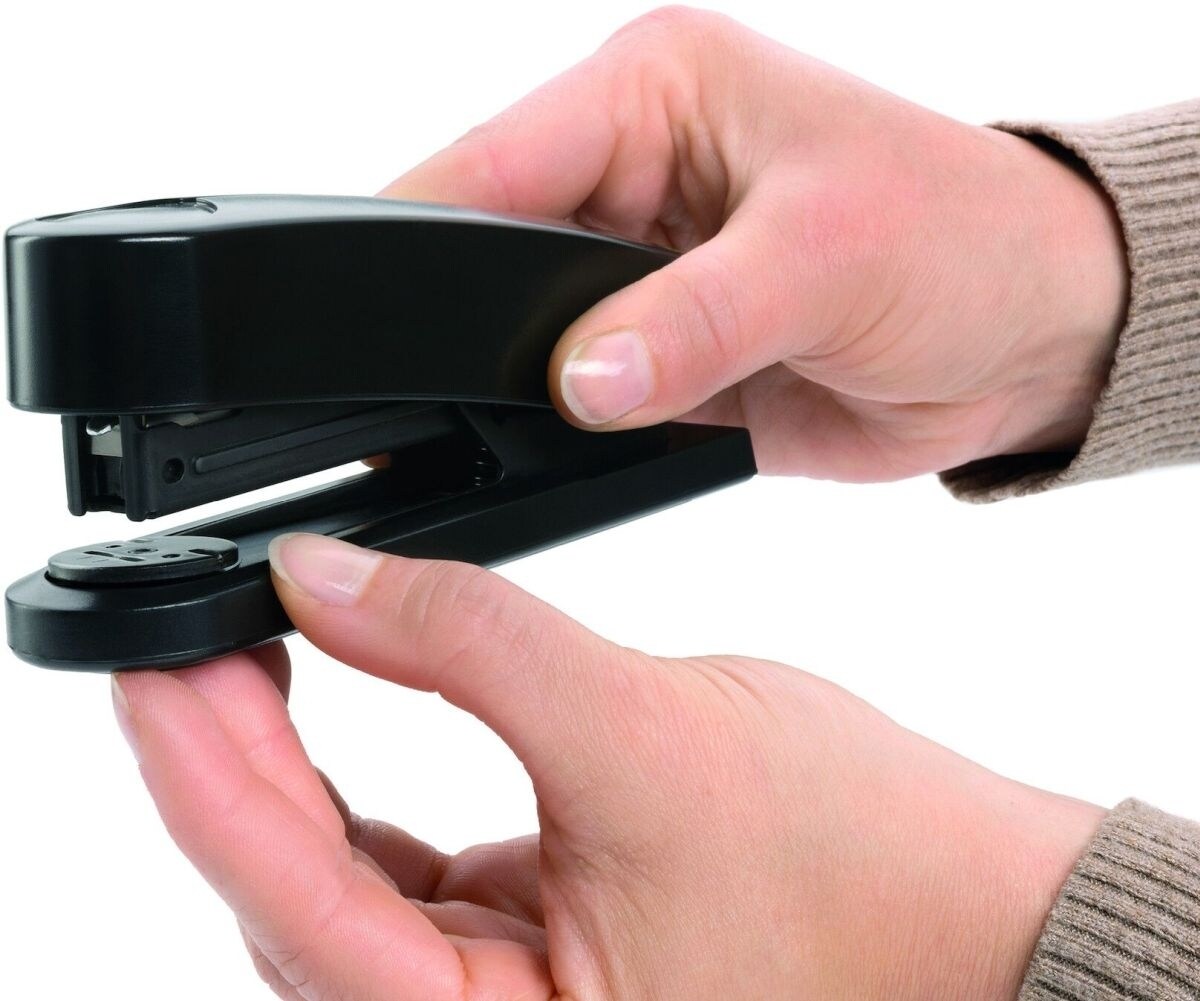 NOVUS Heftgerät B 2 re+25 Blatt schwarz Packung mit 20 Stück Image