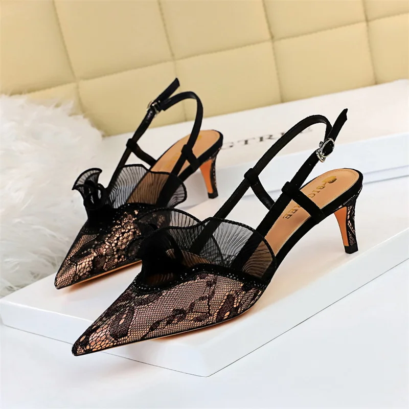 Frauen Dünne High Heels Spitze Hohl Mesh Spitz Sandalen Sommer Mode Elegante Grün Silber Strass Slingback Schuhe